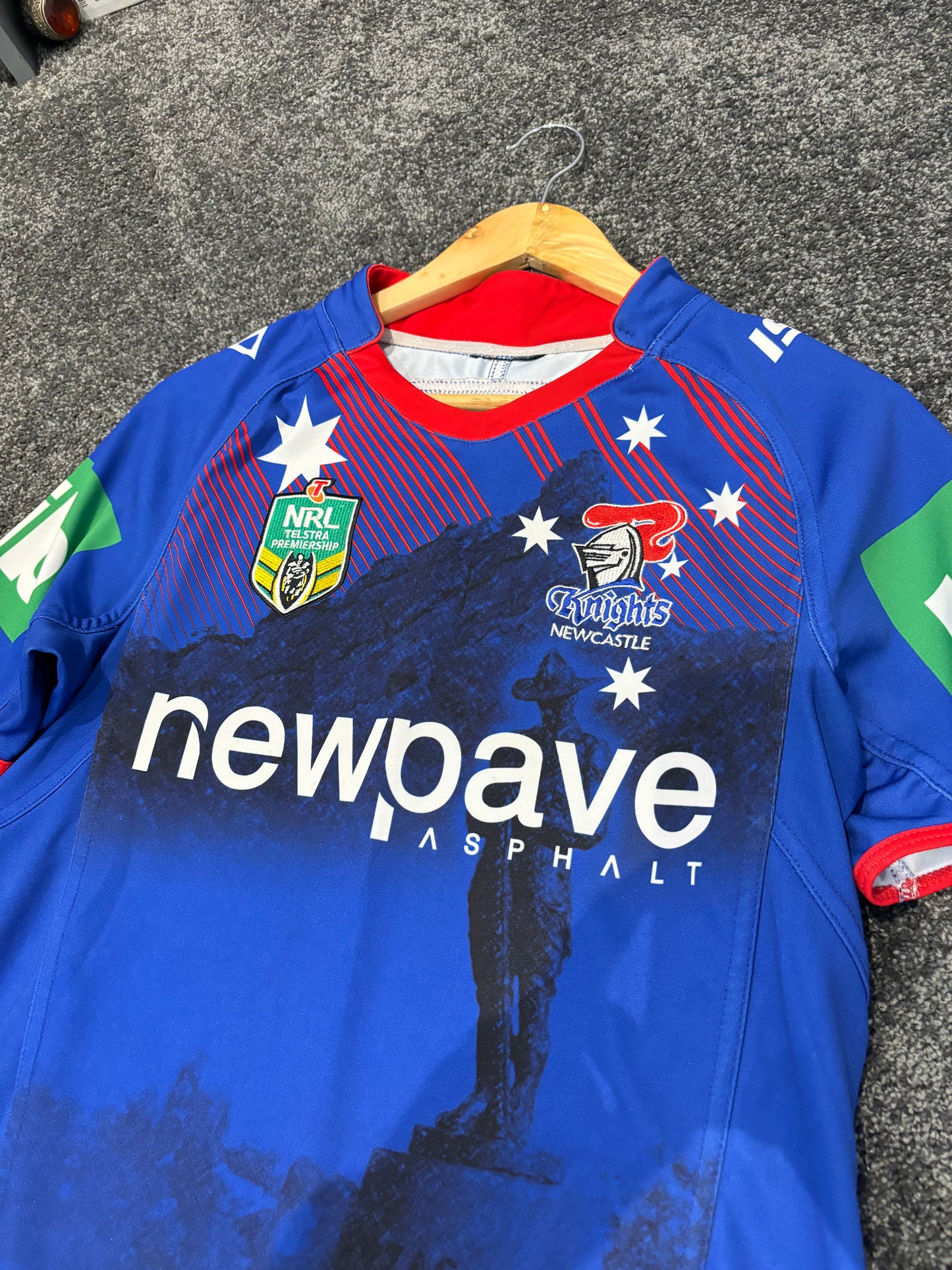 Newcaslte knights 2015 ANZAC day jersey