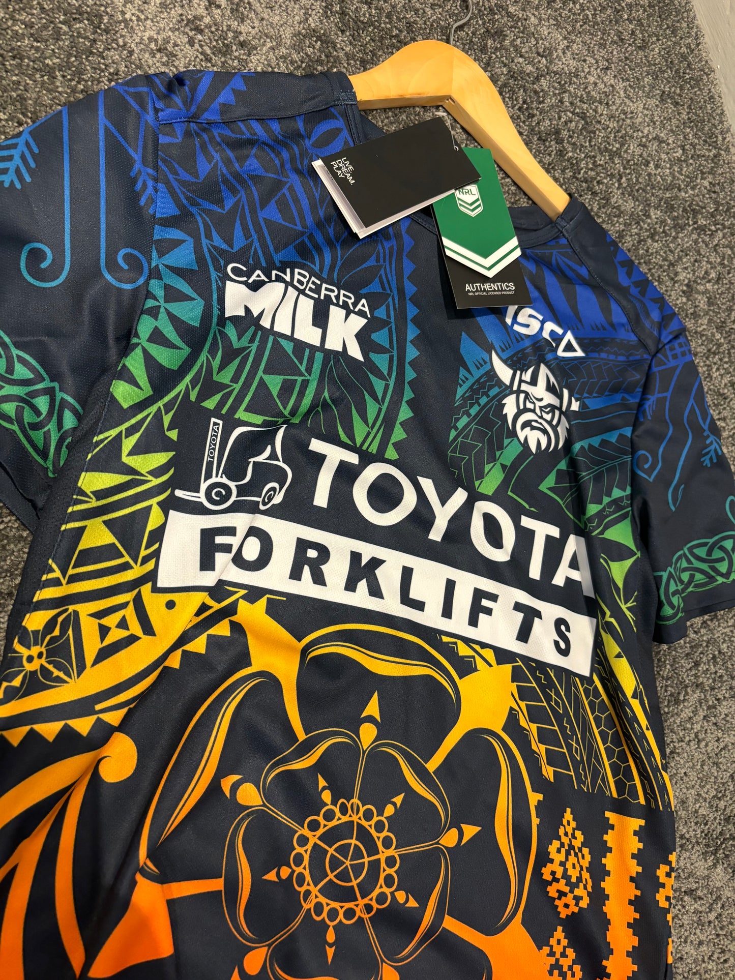 Canberra Raiders 2024 Multicultural Run Out T-Shirt