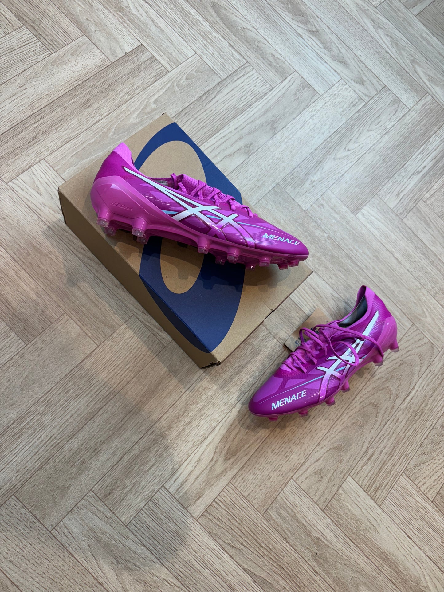 ASICS Menace 5 - Digital Sakura / White