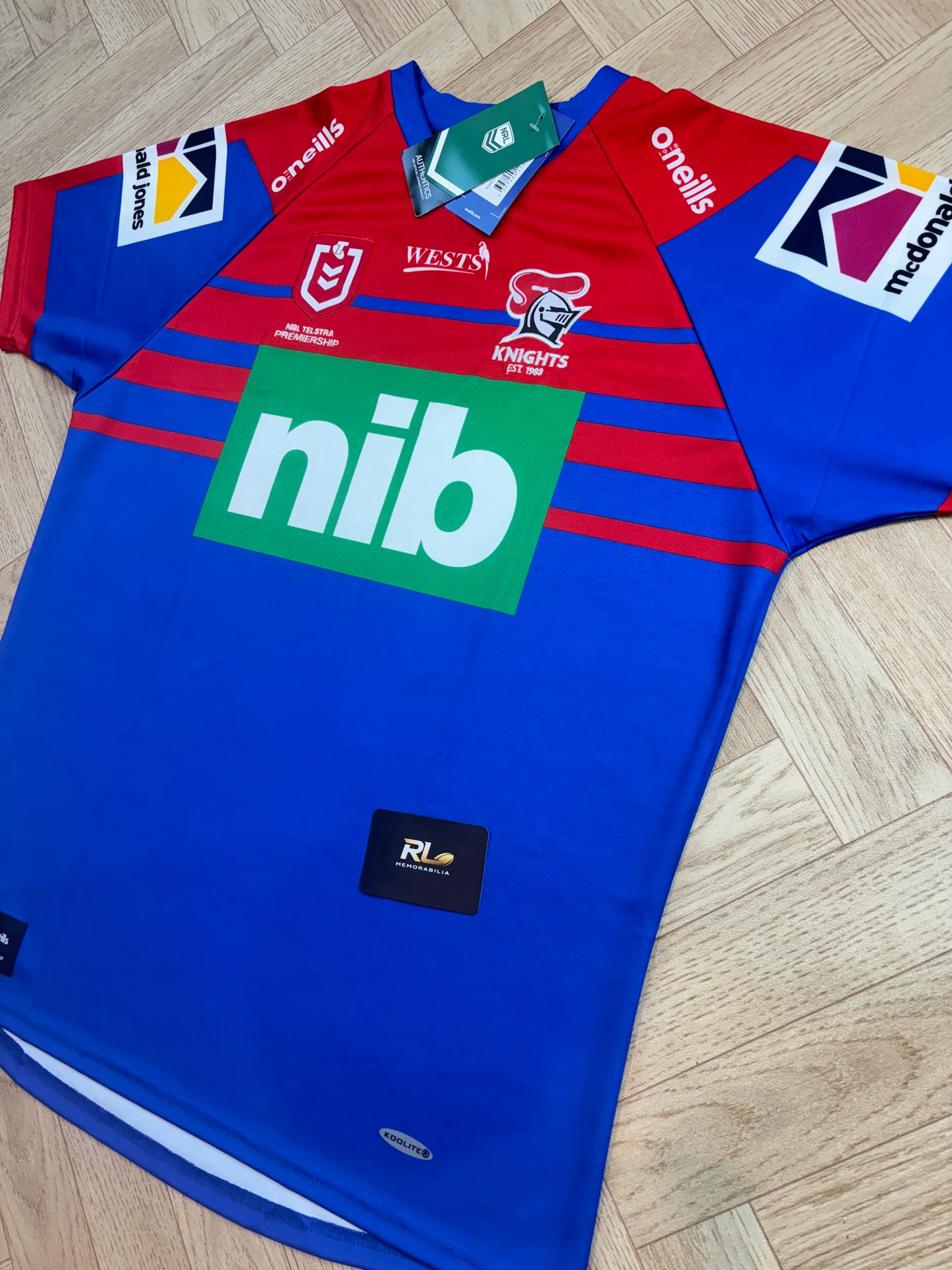 2020 Newcastle knights Home Jersey