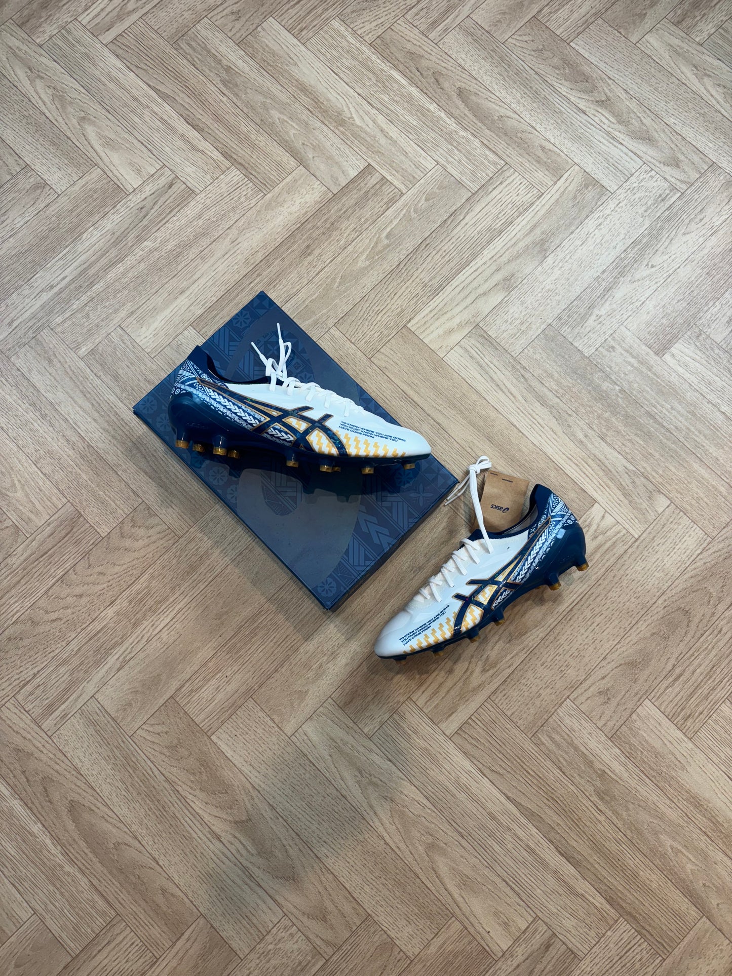 ASICS Menace 5 - Voyeger