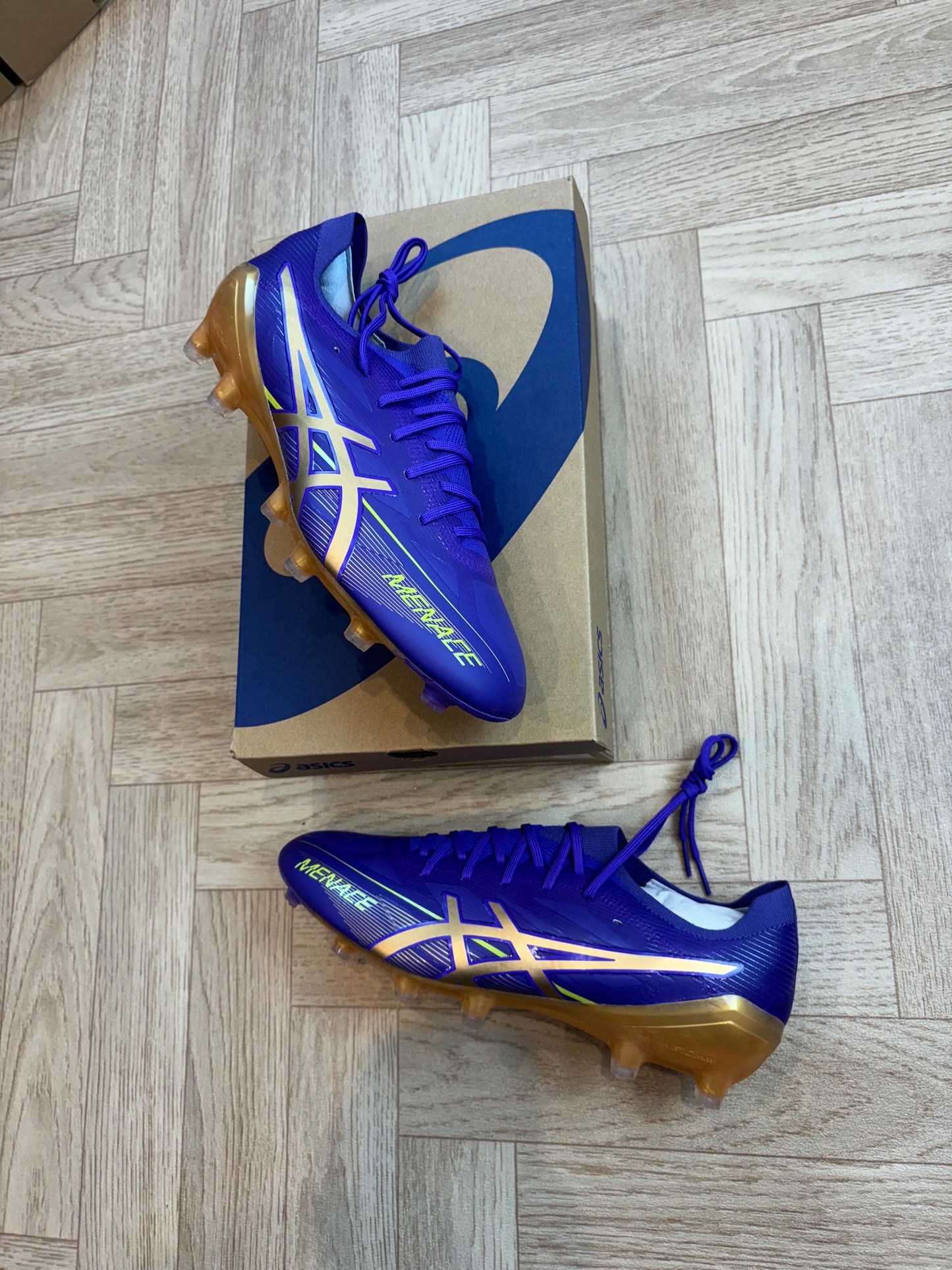 ASICS Menace 5 - purple/gold