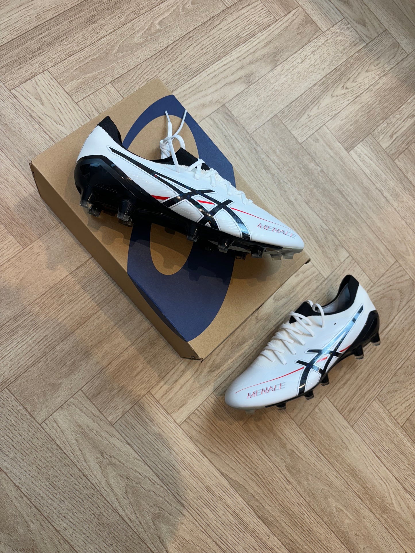 ASICS Menace 5 - Black/White